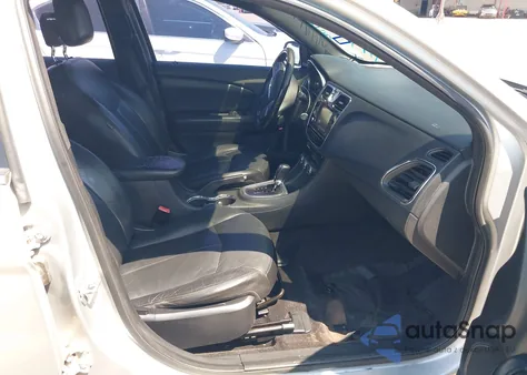 2012 Chrysler 200 Limited из США, поврежденный, VIN 1C3CCBCB3CN197190